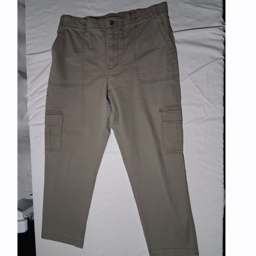 Old Navy Men's Khaki Cargo Pants